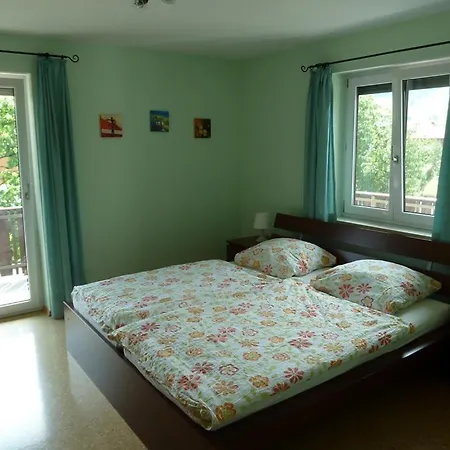 Ferienwohnung Enzinger * تآيسيندورف
